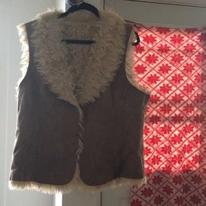 Fur vest